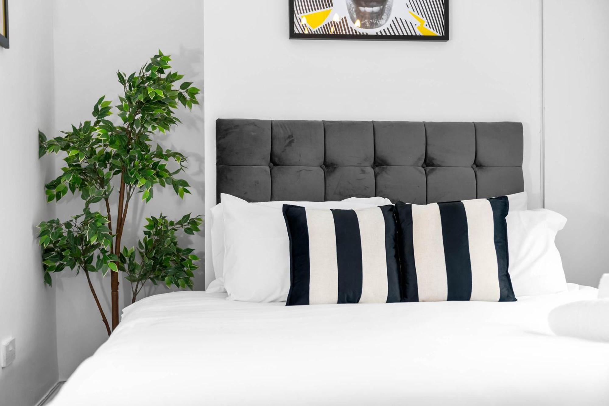 Luxury Apartment - Fast Wifi - Wolverhampton 9Apc מראה חיצוני תמונה